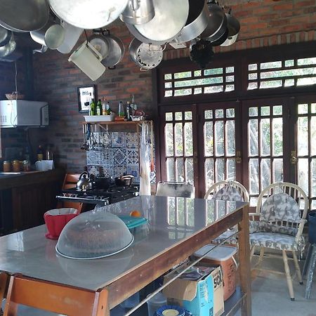 Hostel Holztel Sapiranga الغرفة الصورة